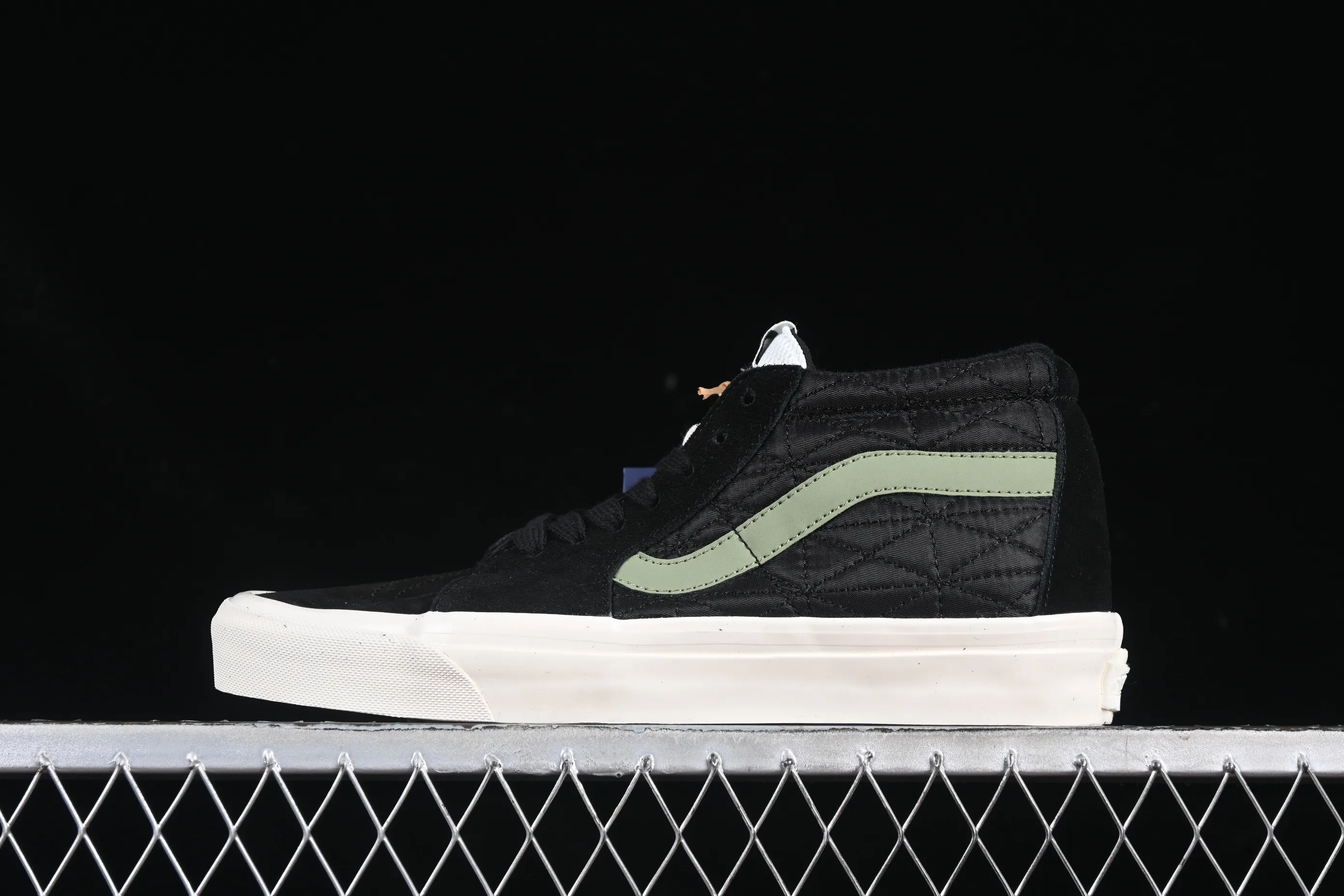 All categories Vans Vans series Vans Mid Vans China Vans Premium Sk8-Mid Vans official retro casual mid-top skateboard shoes VN000CQQBLK